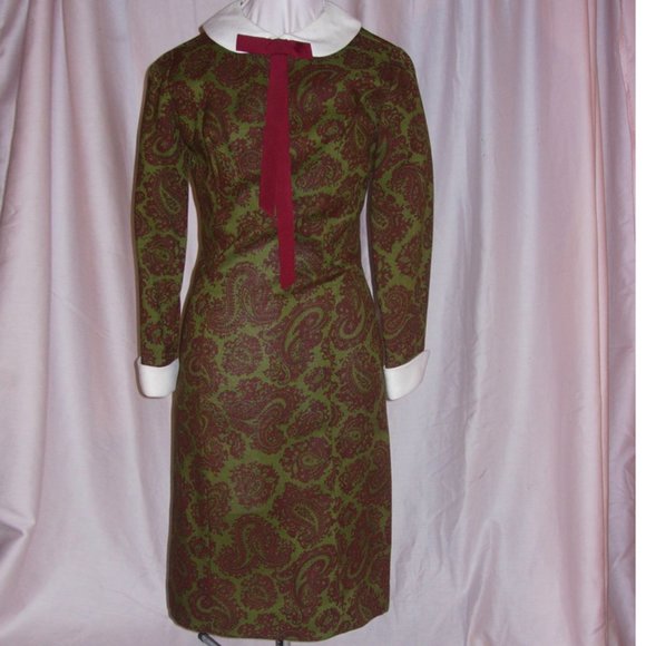 A La Mode Dresses & Skirts - Vintage 70s A La Mode Paisley Print Dress